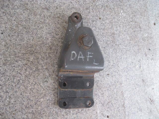 DAF Кронштейн передней рессоры Передний левый Б/У